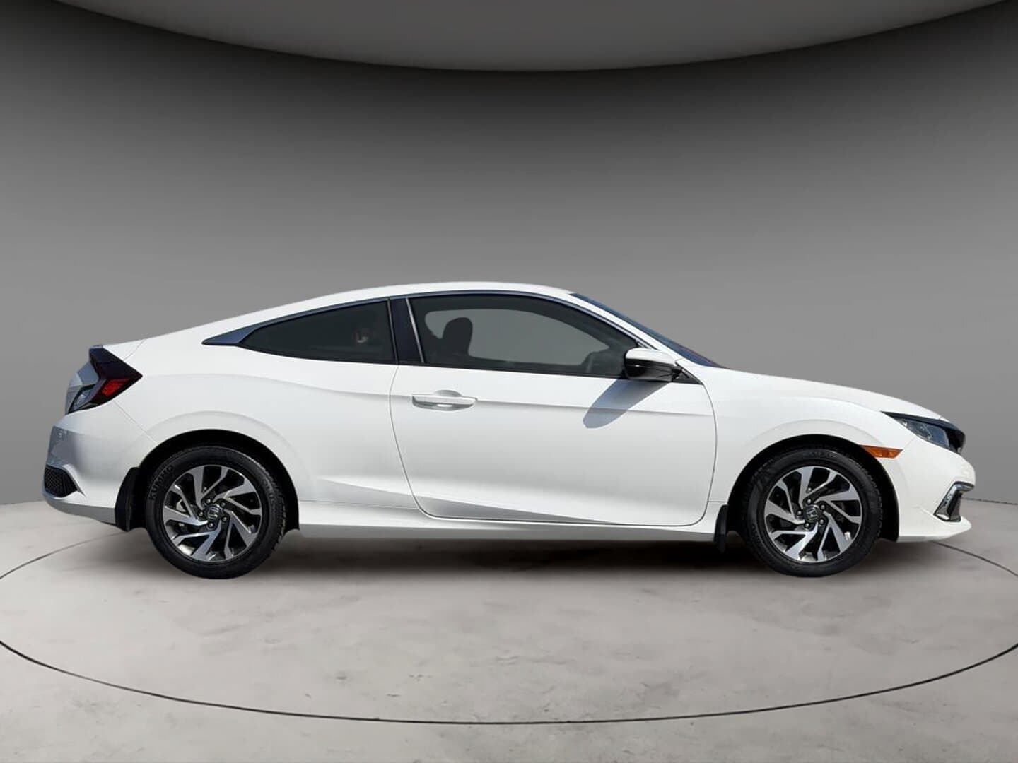 Honda Civic LX CVT Coupe 2020 — photo 5