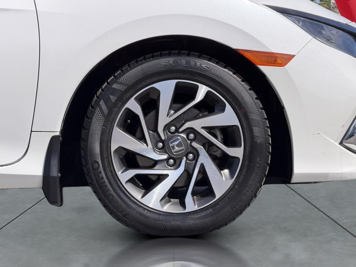 Honda Civic LX CVT Coupe 2020 — photo 8
