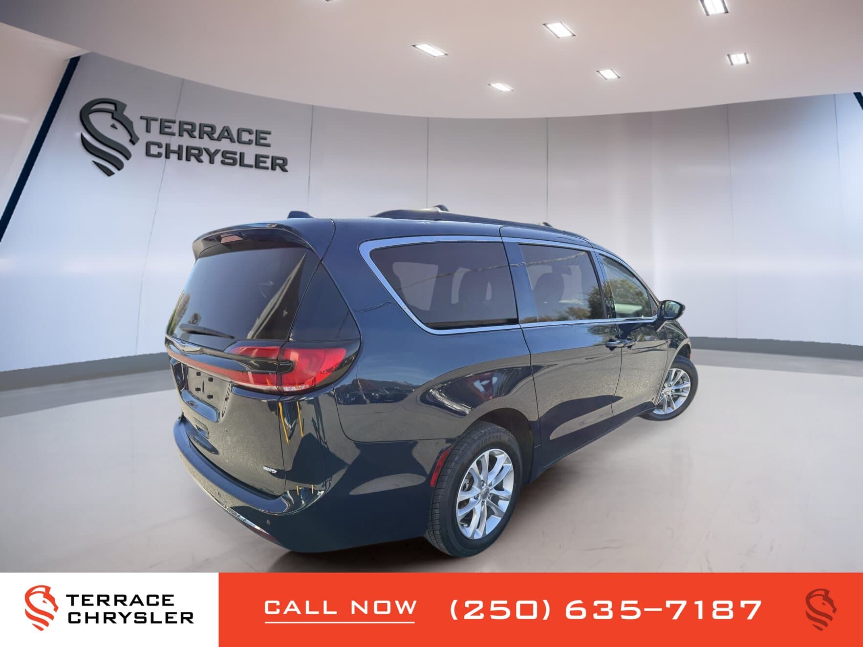 Chrysler Pacifica Touring AWD 2022 — photo 5