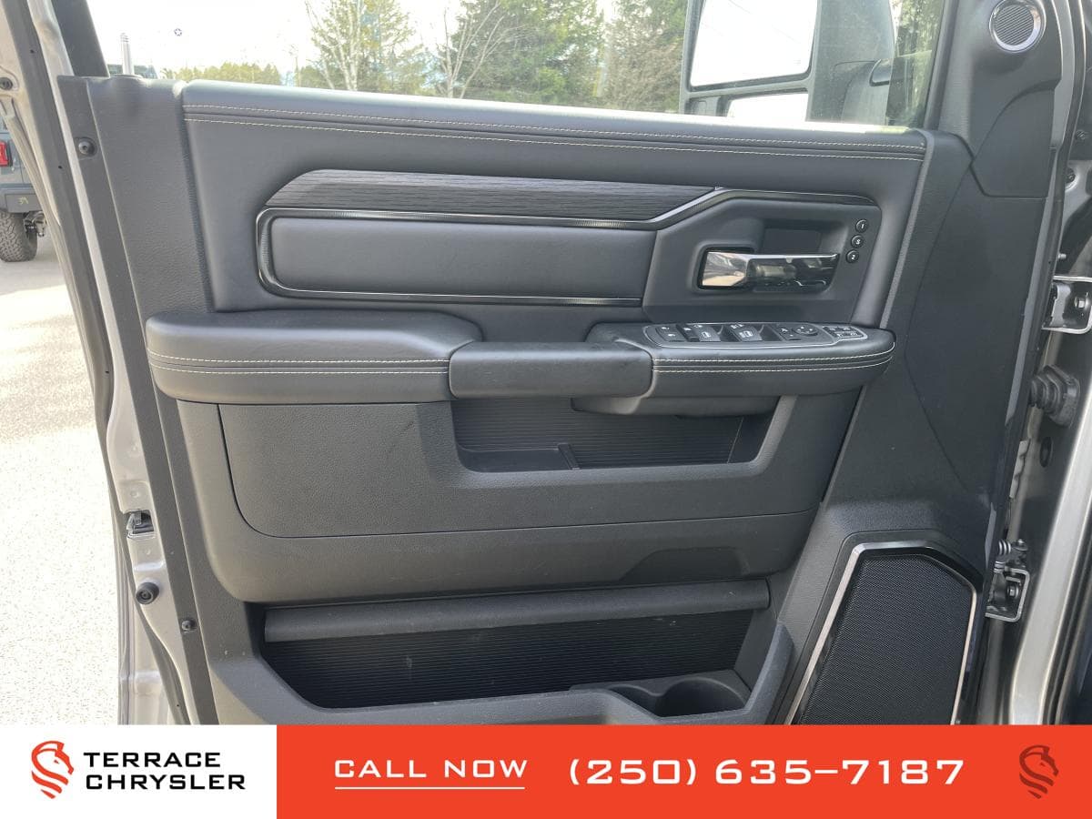 RAM 2500 Power Wagon 4x4 Crew Cab 6'4" Box 2023 — photo 10