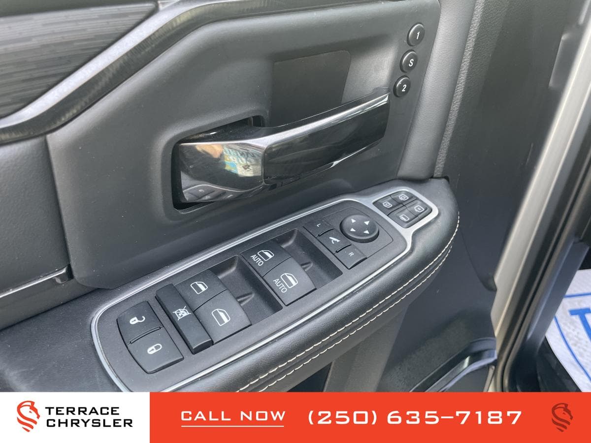 RAM 2500 Power Wagon 4x4 Crew Cab 6'4" Box 2023 — photo 11