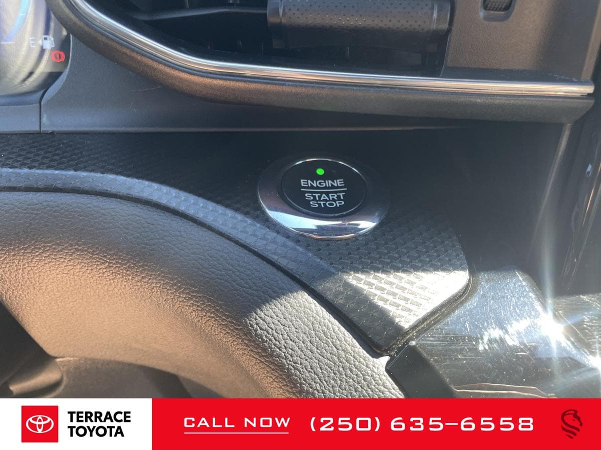 Ford Explorer ST 4WD 2021 — photo 17