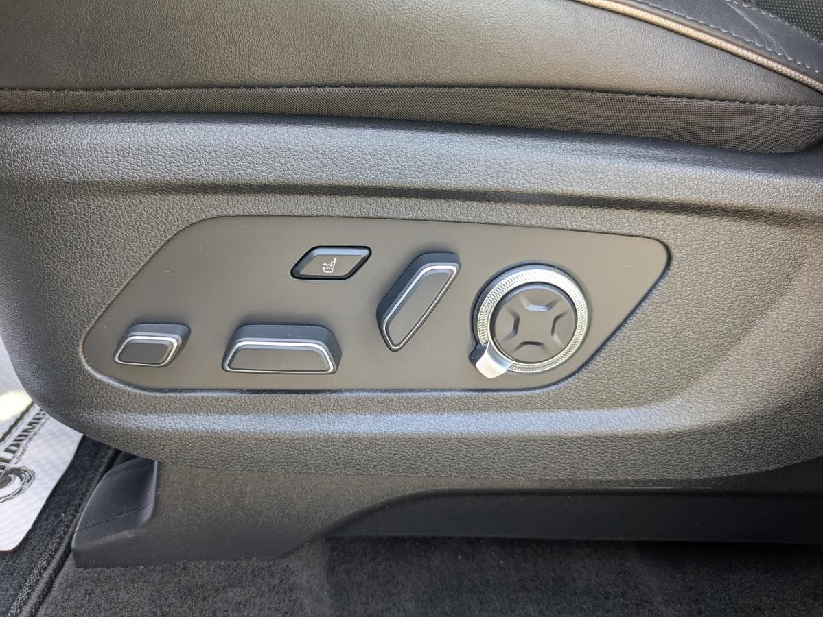 Hyundai Palisade Ultimate Calligraphy 7-Passenger AWD 2025 — photo 14