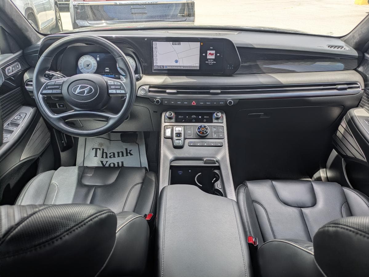Hyundai Palisade Ultimate Calligraphy 7-Passenger AWD 2025 — photo 17