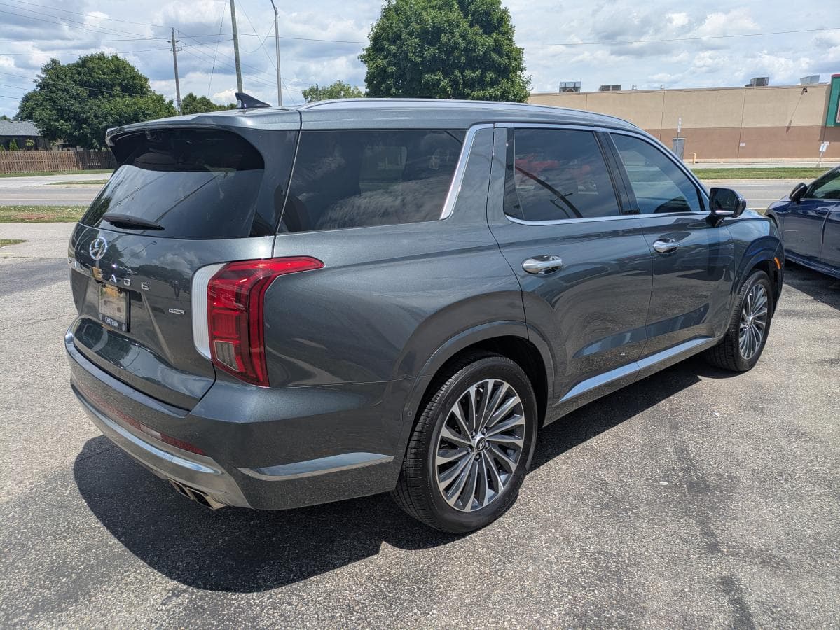 Hyundai Palisade Ultimate Calligraphy 7-Passenger AWD 2025 — photo 5