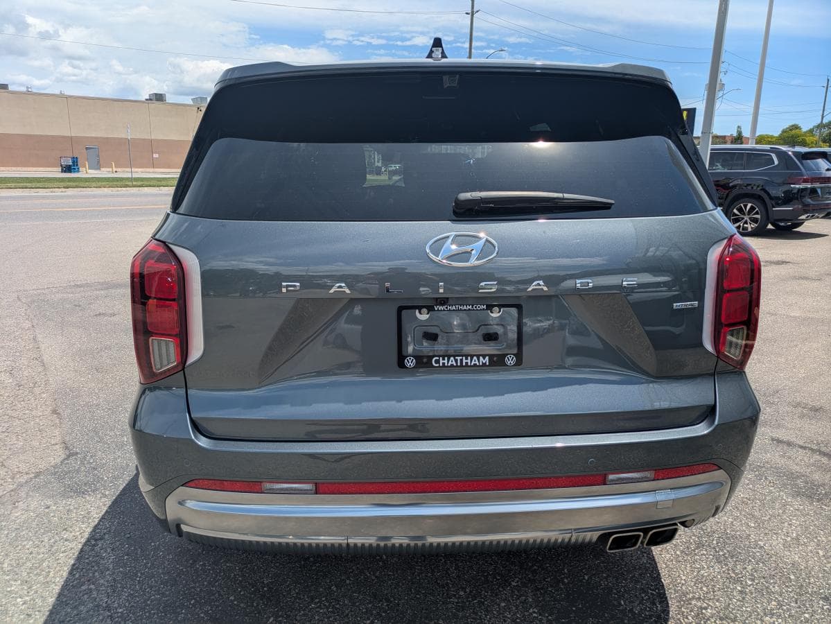 Hyundai Palisade Ultimate Calligraphy 7-Passenger AWD 2025 — photo 6