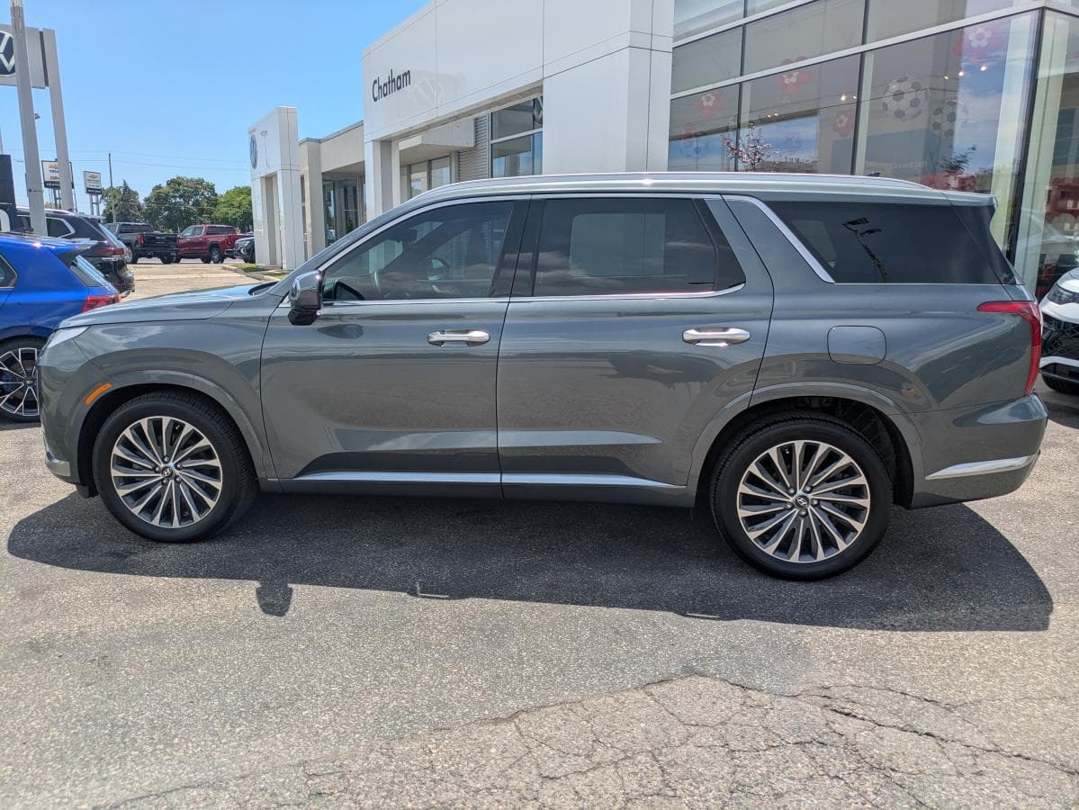 Hyundai Palisade Ultimate Calligraphy 7-Passenger AWD 2025 — photo 8