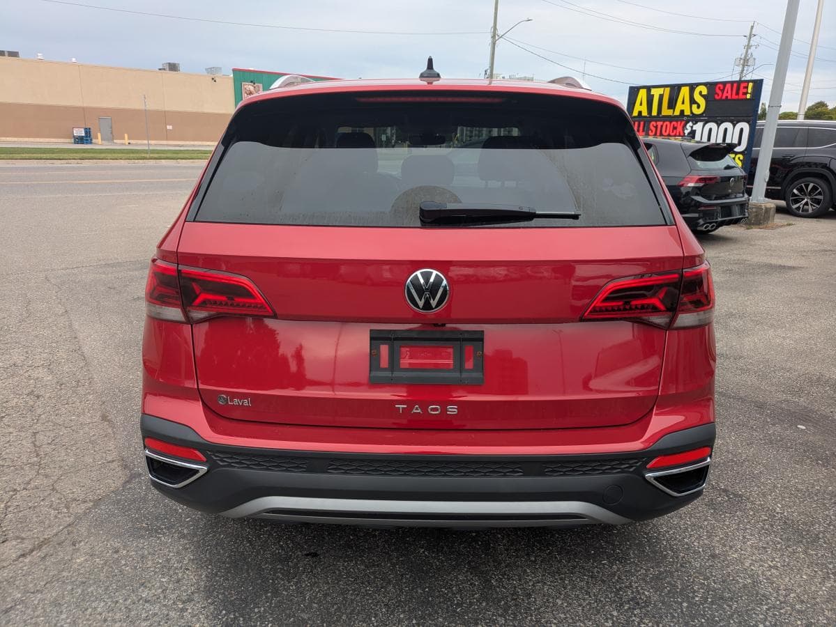 Volkswagen Taos Comfortline-New Brake Pad, New Brake Rotors 2023 — photo 6
