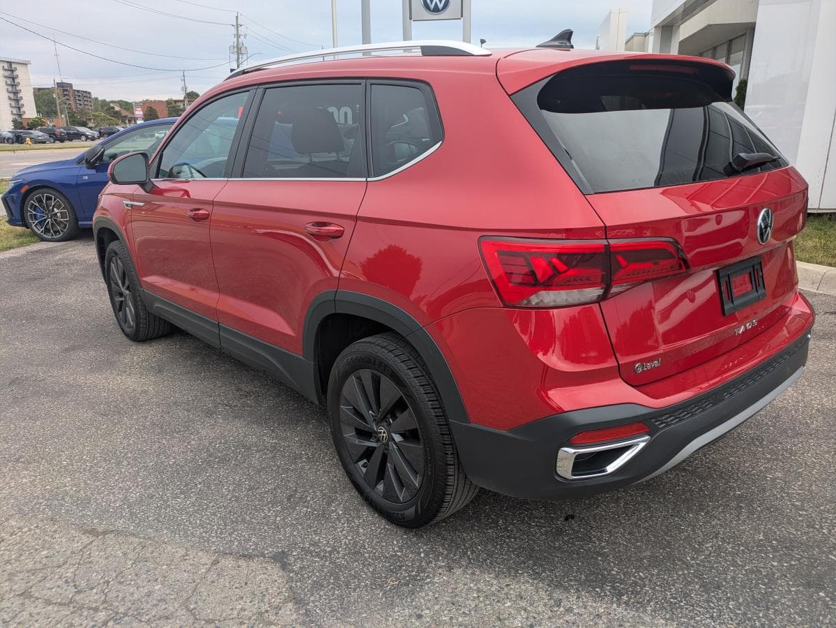 Volkswagen Taos Comfortline-New Brake Pad, New Brake Rotors 2023 — photo 7