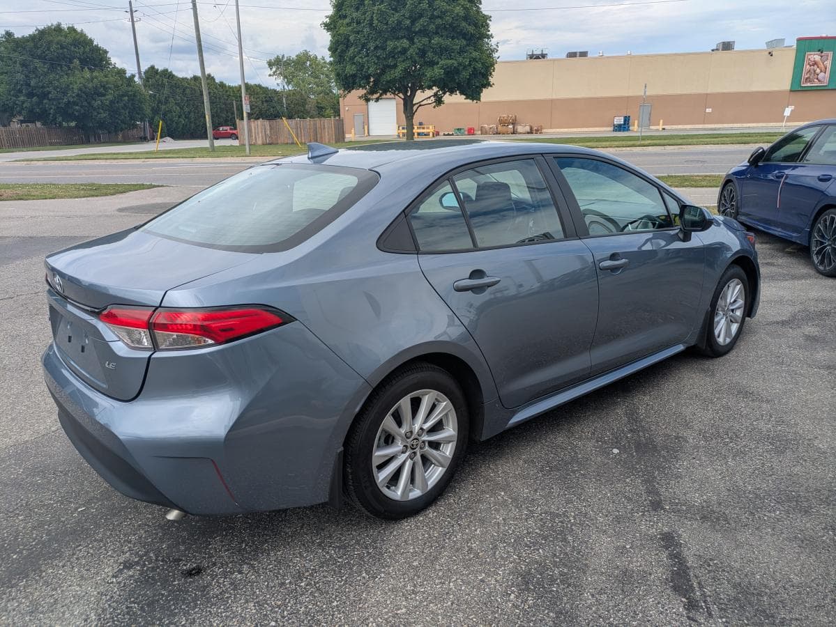 Toyota Corolla LE CVT 2024 — photo 6