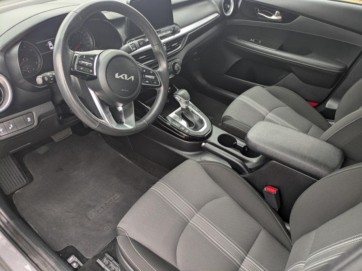Kia Forte EX IVT 2024 — photo 11