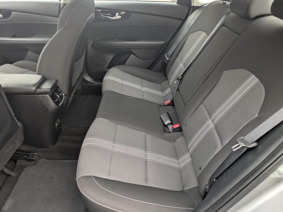 Kia Forte EX IVT 2024 — photo 13