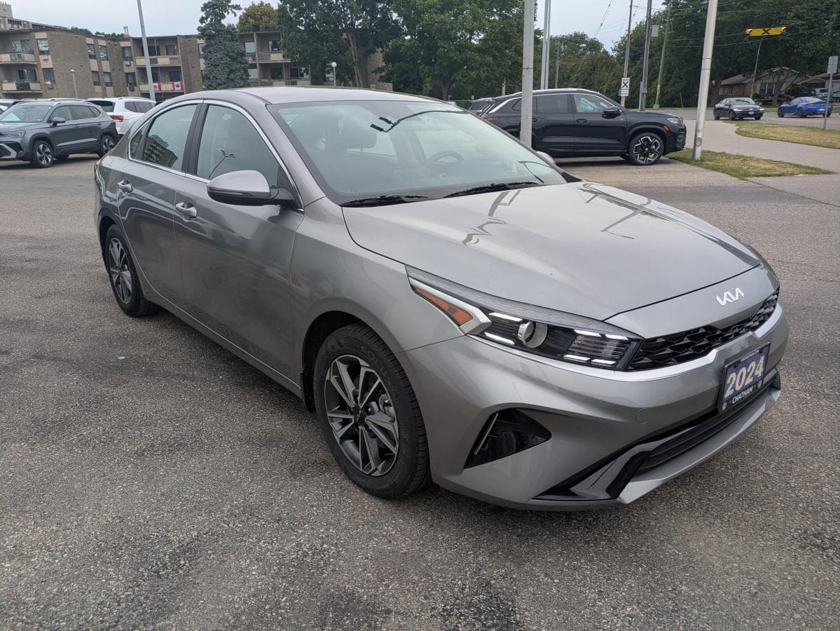 Kia Forte EX IVT 2024 — photo 3