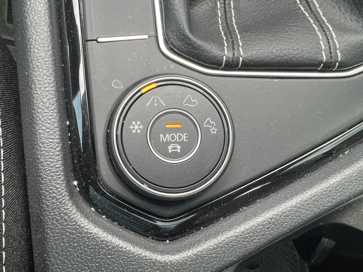 Volkswagen Taos Comfortline-Condition Like New! 2024 — photo 16