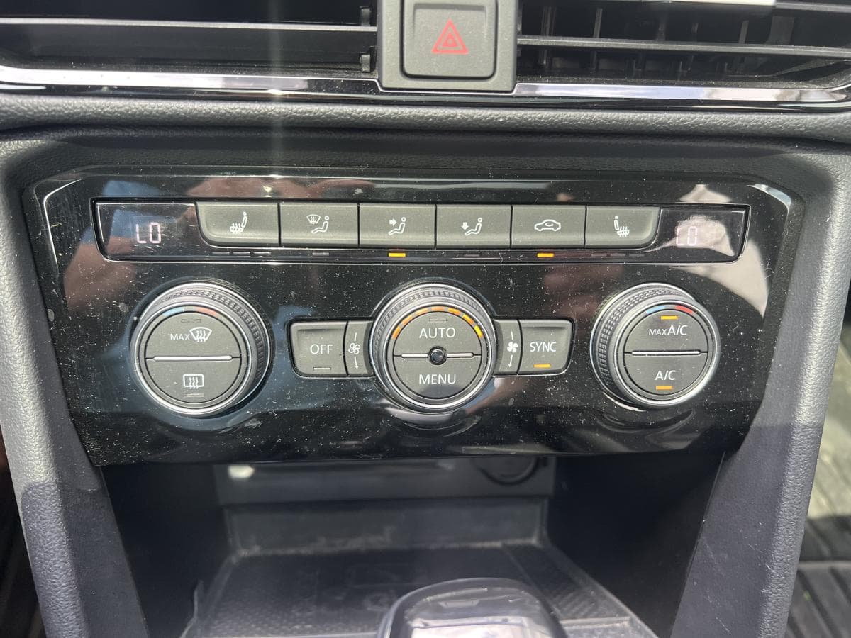 Volkswagen Taos Comfortline-Condition Like New! 2024 — photo 9