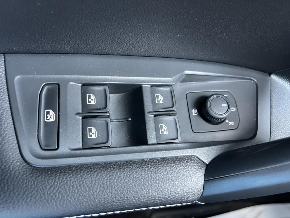 Volkswagen Tiguan Trendline 4MOTION 2023 — photo 13
