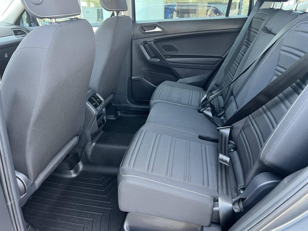 Volkswagen Tiguan Trendline 4MOTION 2023 — photo 16