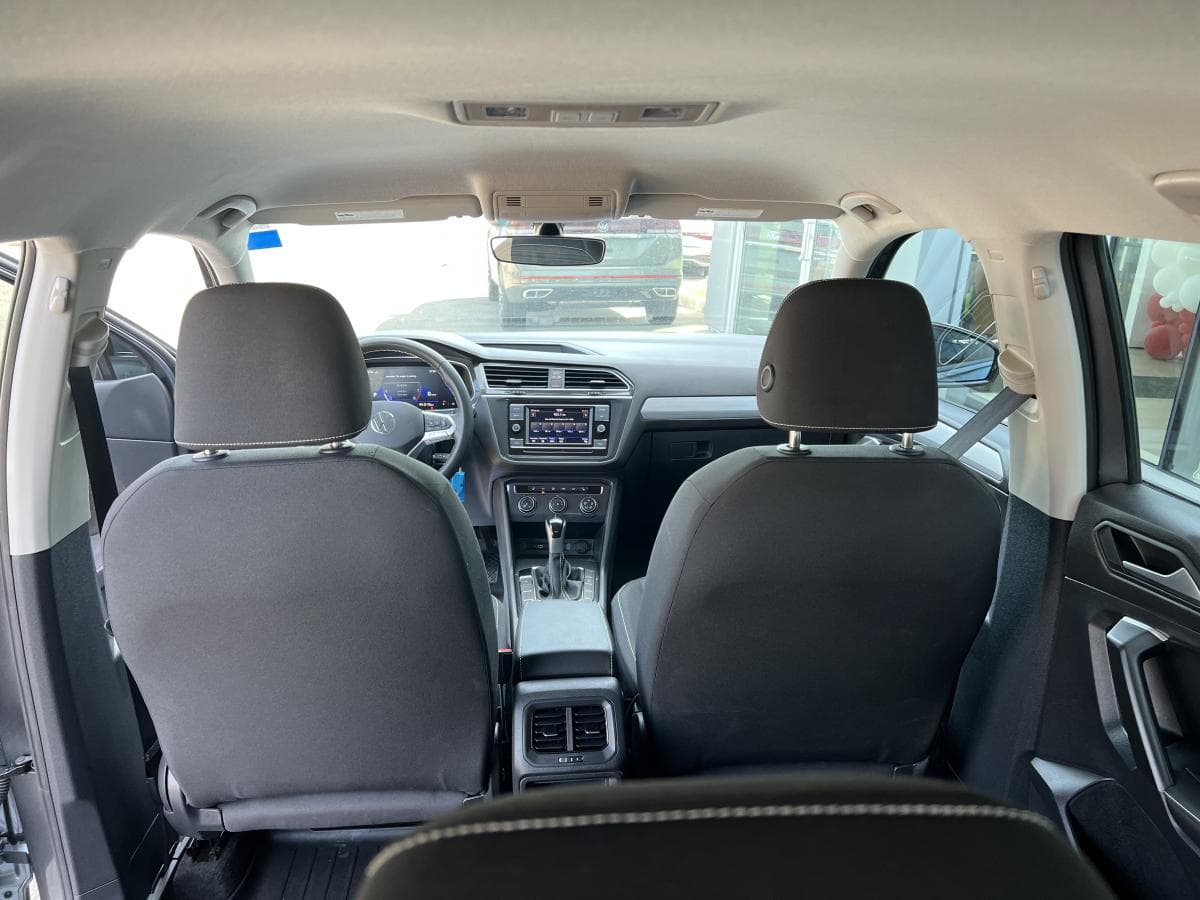 Volkswagen Tiguan Trendline 4MOTION 2023 — photo 18
