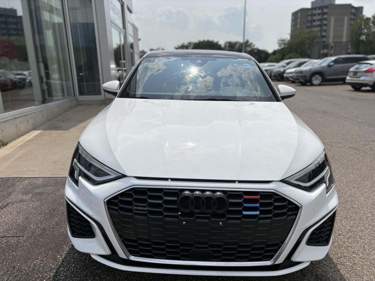 Audi A3 Progressiv 40 TFSI 2022 — photo 8