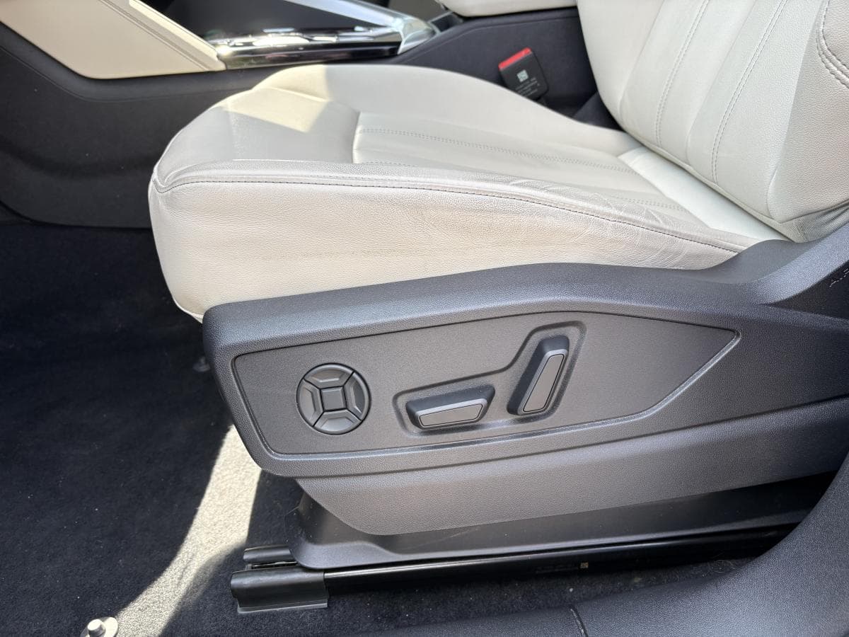 Audi Q5 TSFI e 2.0 TFSI quattro 2025 — photo 9