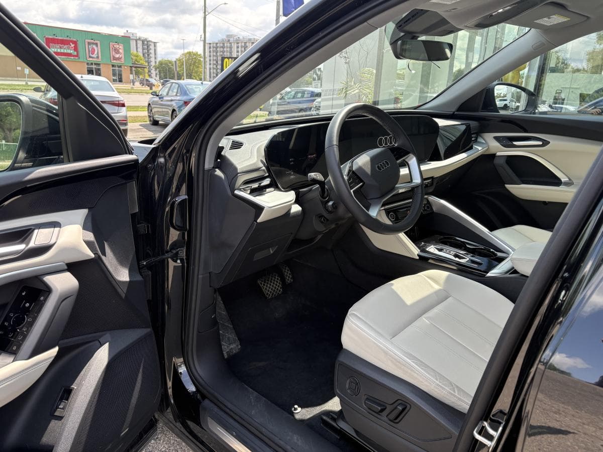 Audi Q5 TSFI e 2.0 TFSI quattro 2025 — photo 10