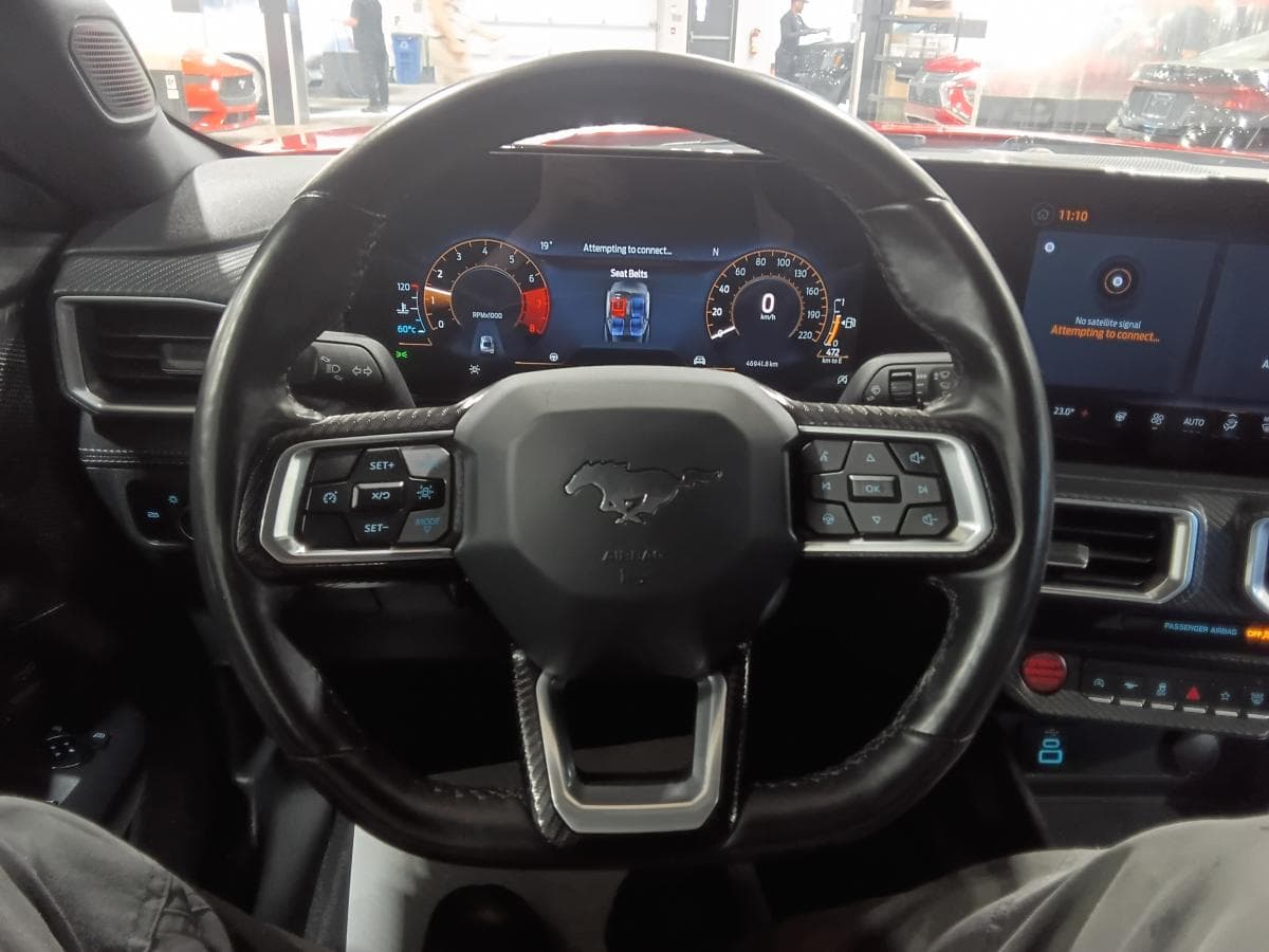 Ford Mustang ECOBOOST CONVERTIBLE CUIR *BIZONE *TURBO *CAM&Eacute;RA *APPLE CAR PLAY/ANDROID AUTO 2025 — photo 16