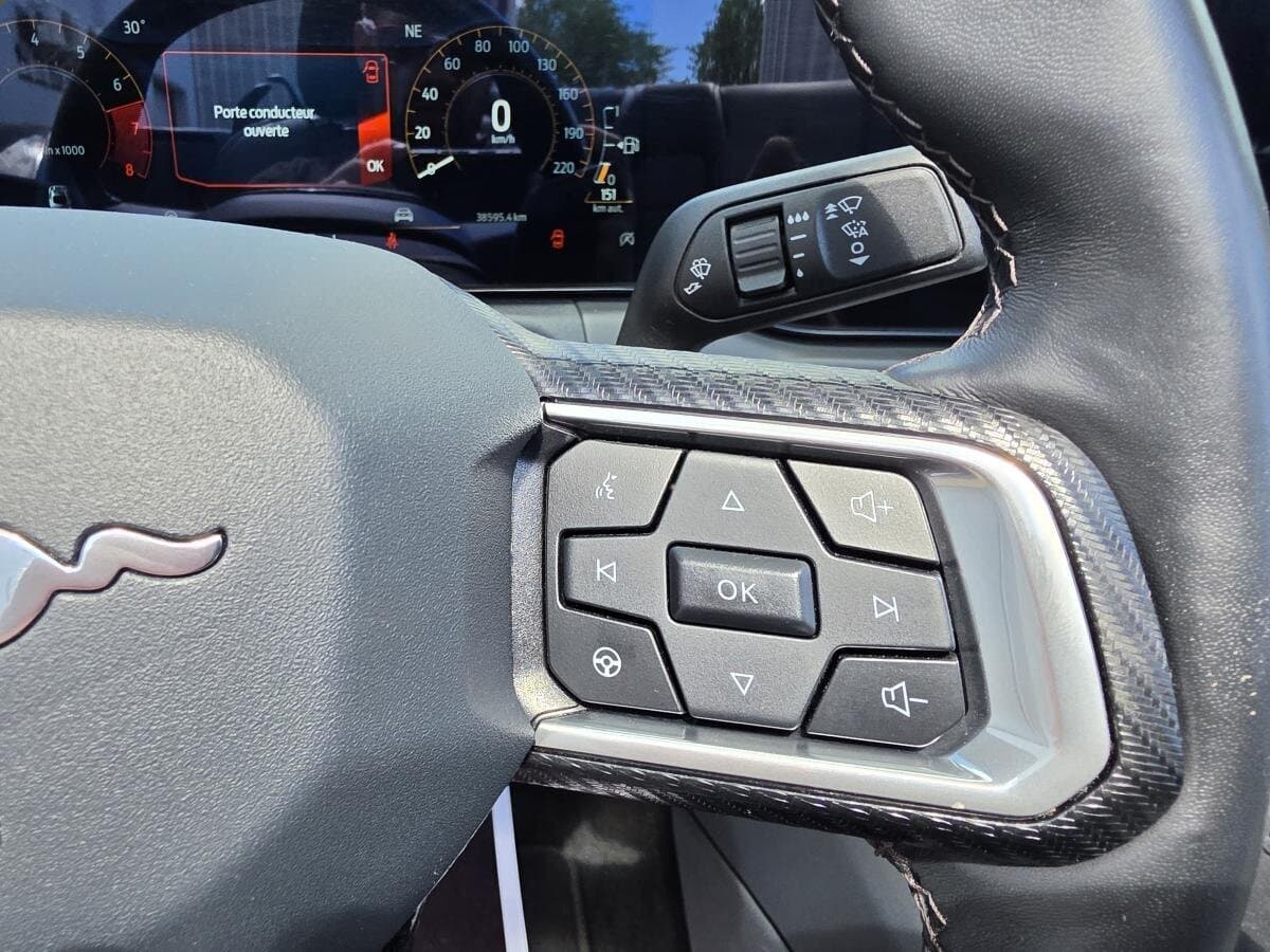 Ford Mustang ECOBOOST * 315HP * D&Eacute;CAPO * CUIR * GPS * VOLANT CHAUFF * 2025 — photo 13