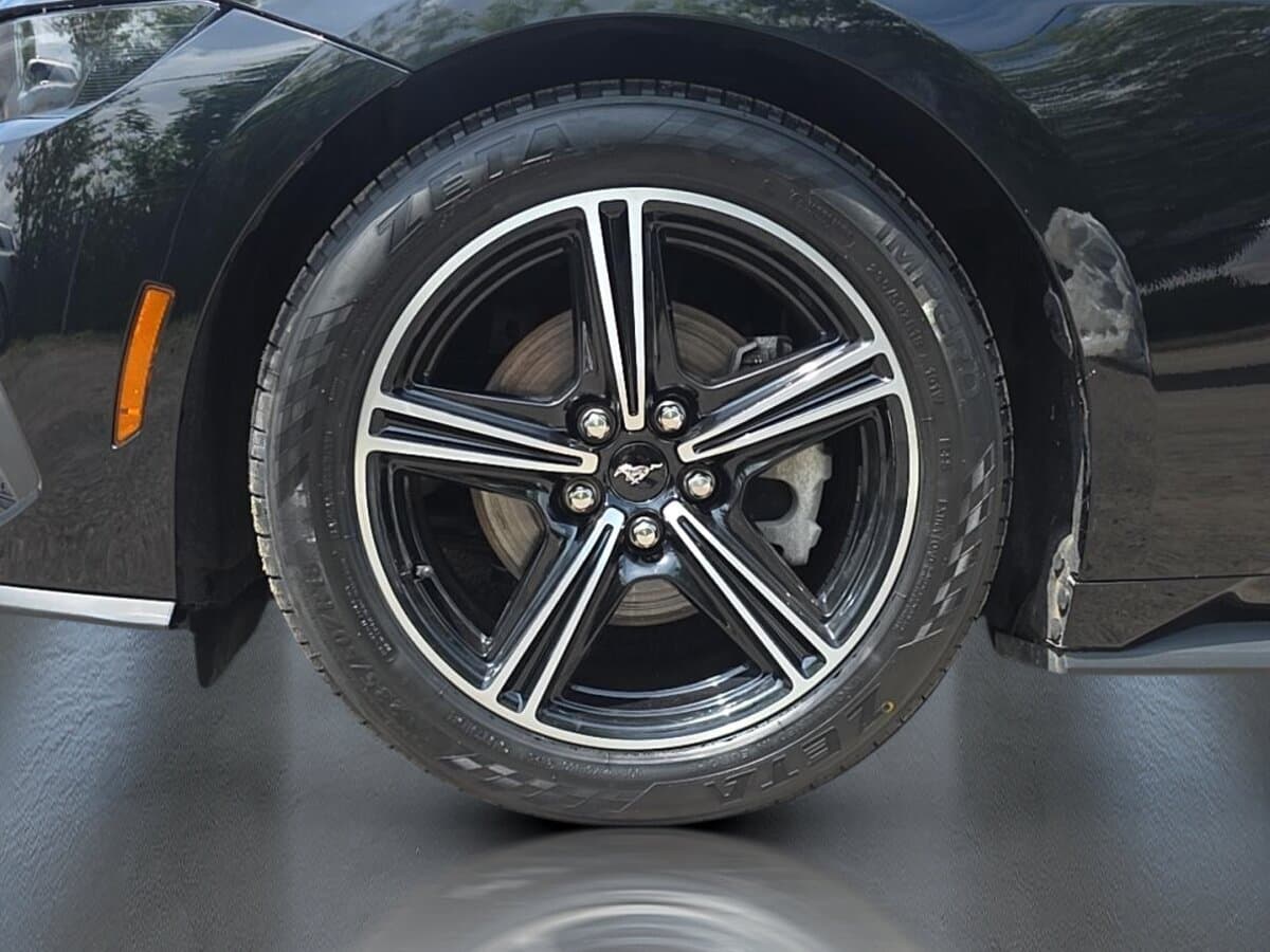 Ford Mustang ECOBOOST * 315HP * D&Eacute;CAPO * CUIR * GPS * VOLANT CHAUFF * 2025 — photo 12