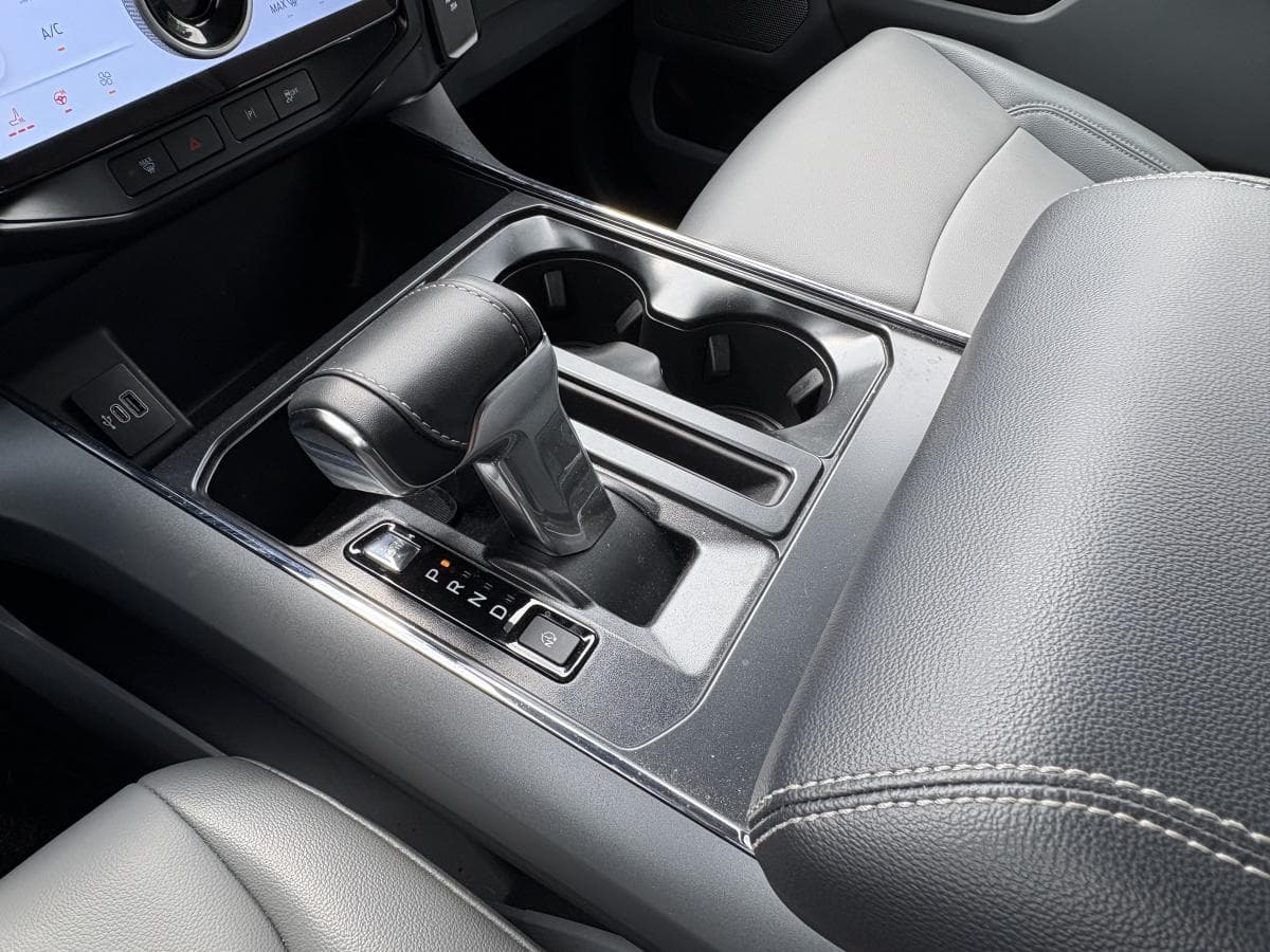 Ford F-150 Lightning FLASH * AWD * 536HP * CUIR * CAM&Eacute;RA 360&deg; * BANG &amp; OLUFSEN * 2025 — photo 20