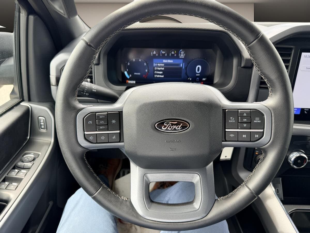 Ford F-150 XLT cabine SuperCrew 4x4 BO&Iuml;TE de 5,5 pi - MARCHE-PIEDS - TOILE DE COFFRE - 2,7L ECOBOOST 2025 — photo 18
