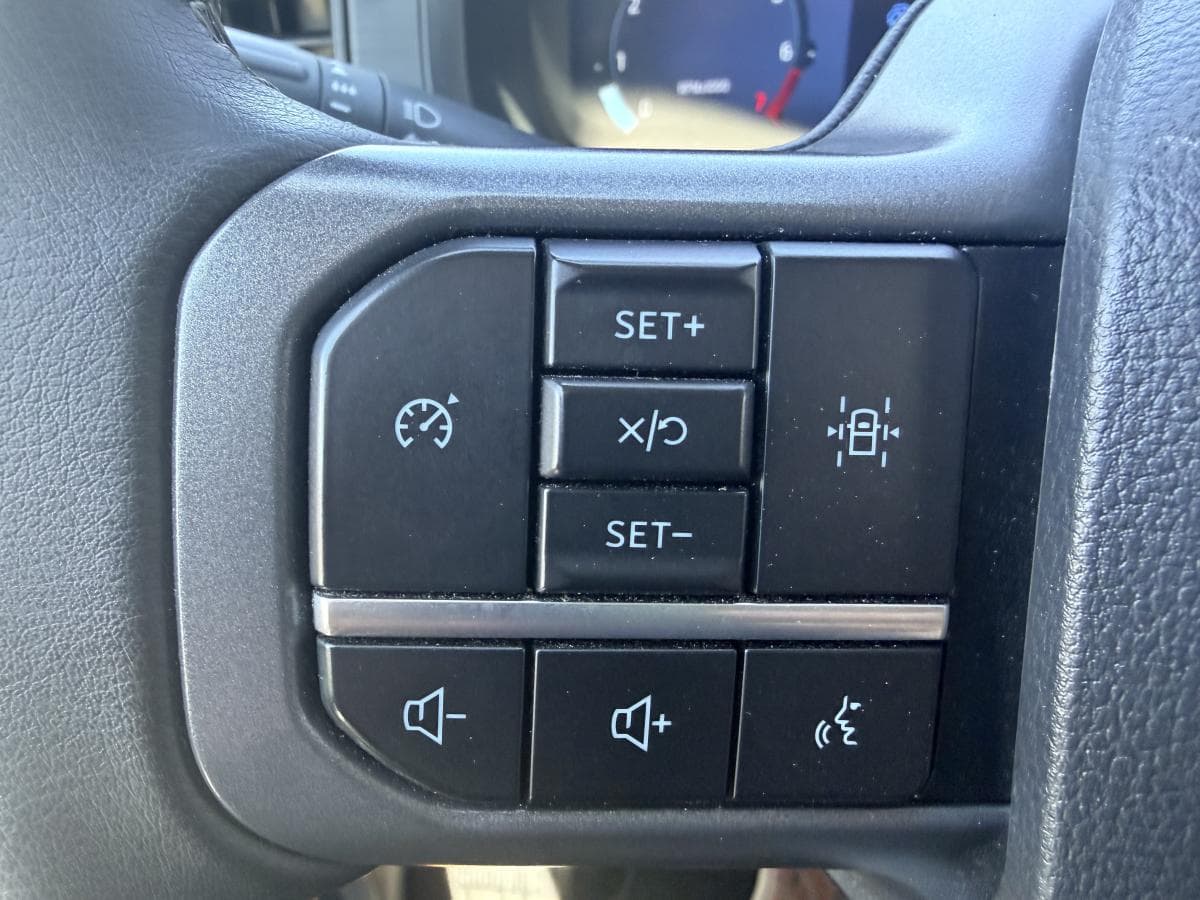 Ford F-150 XLT cabine SuperCrew 4x4 Bo&icirc;te de 5,5 pi - MARCHE-PIEDS - 6 PLACES - 3,5L ECOBOOST 2025 — photo 19