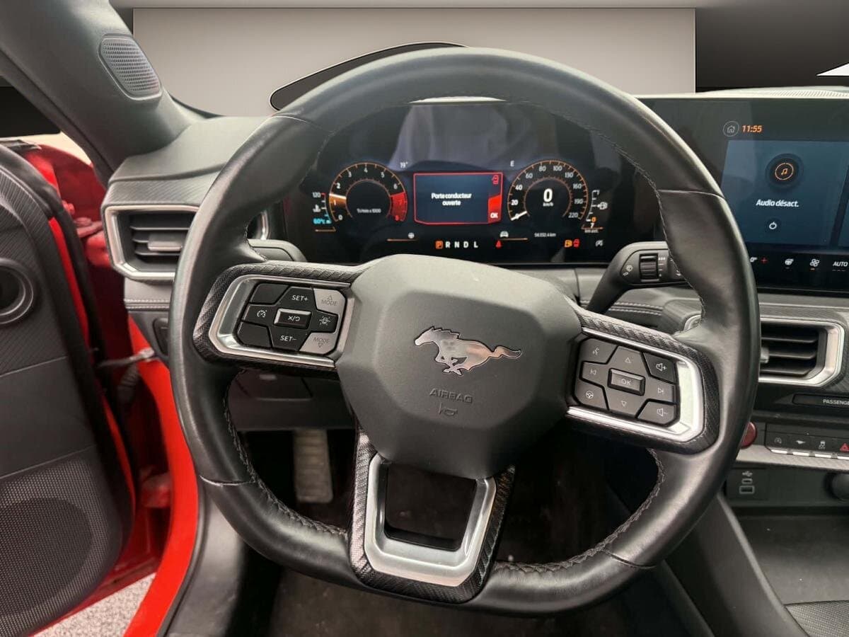 Ford Mustang EcoBoost haut niveau &agrave; toit fuyant 2025 — photo 9