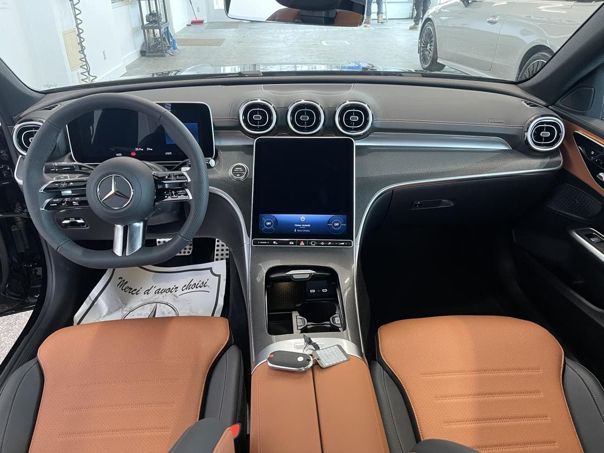 Mercedes-Benz C 300 2026 — photo 11