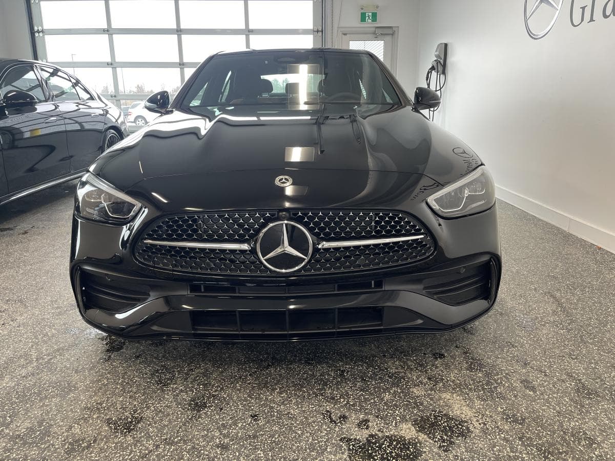 Mercedes-Benz C 300 2026 — photo 9