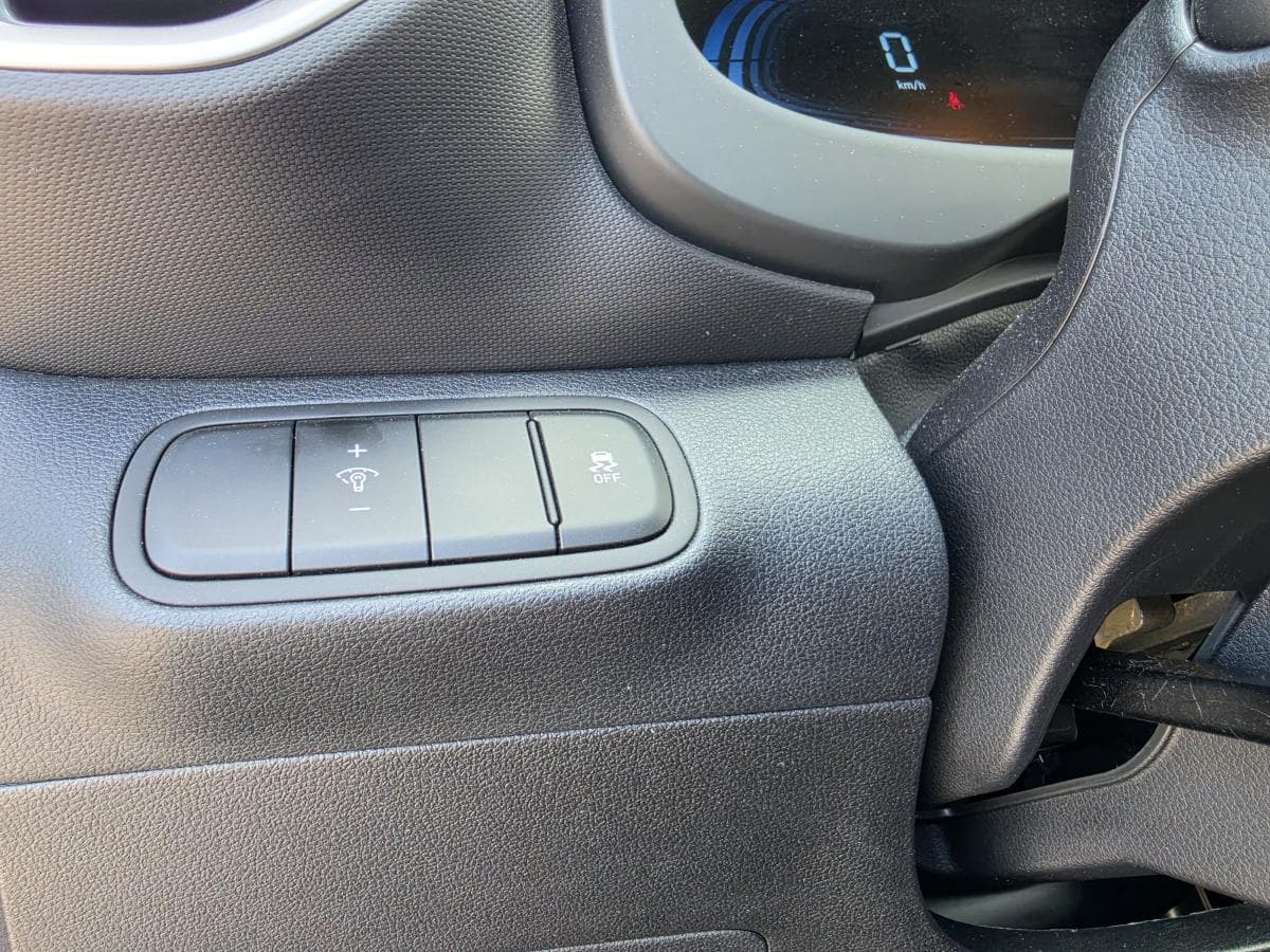 Hyundai Venue Essential IVT 2024 — photo 14