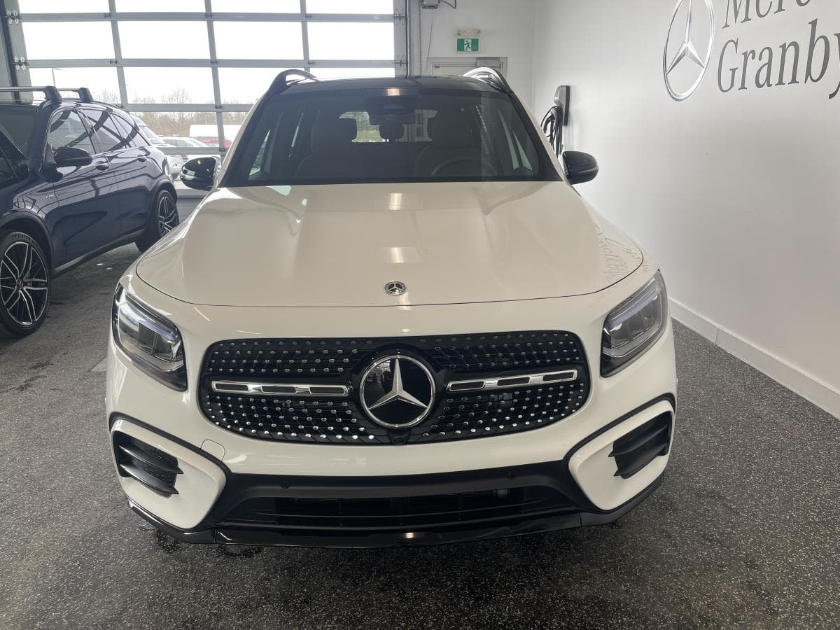 Mercedes-Benz GLB 250 2026 — photo 11