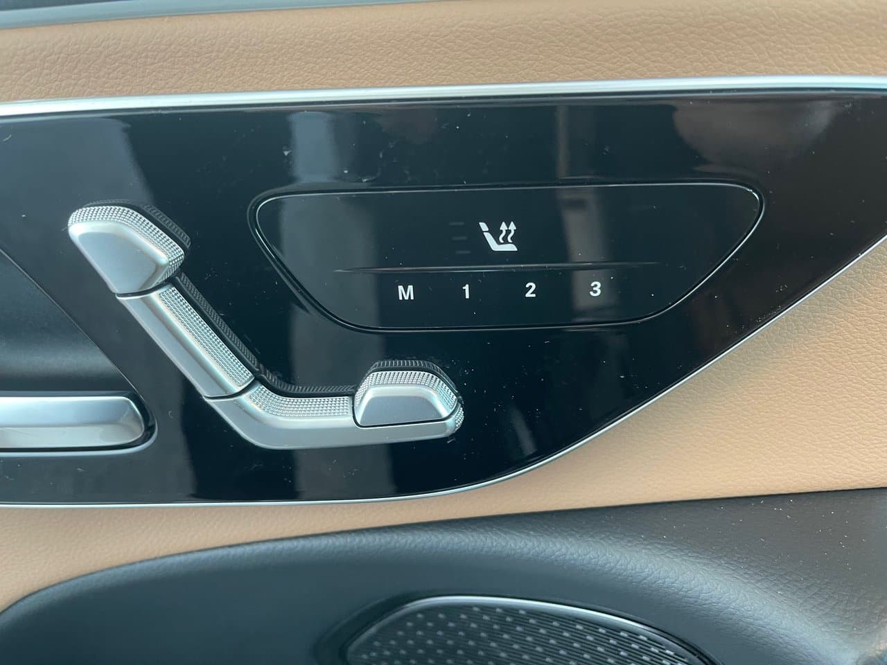 Mercedes-Benz E 350 2026 — photo 11