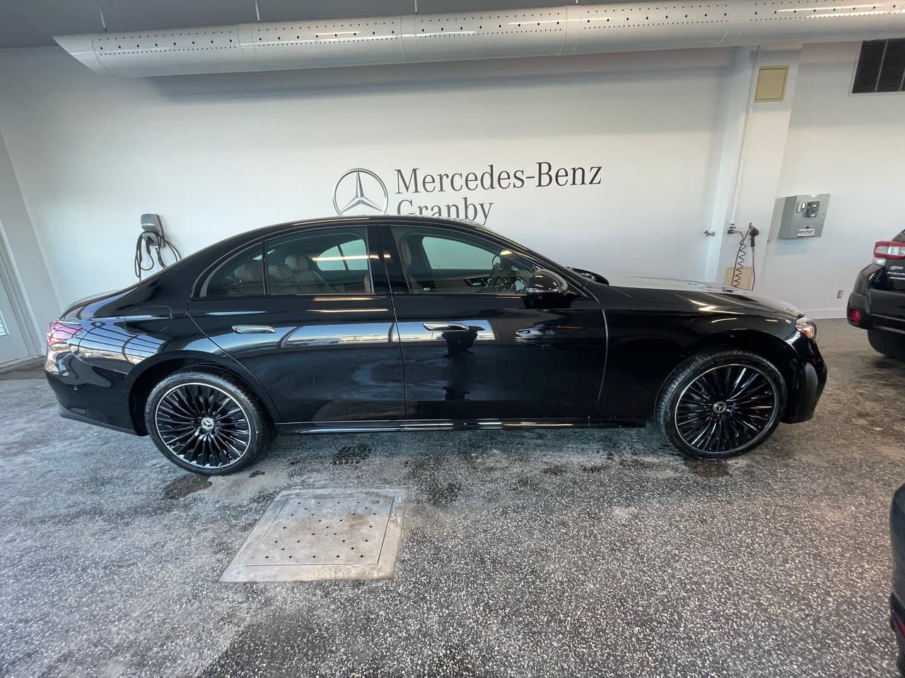 Mercedes-Benz E 350 2026 — photo 3