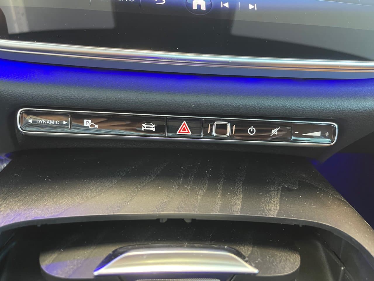 Mercedes-Benz E 350 2026 — photo 21