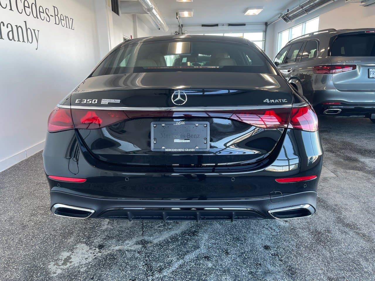 Mercedes-Benz E 350 2026 — photo 5