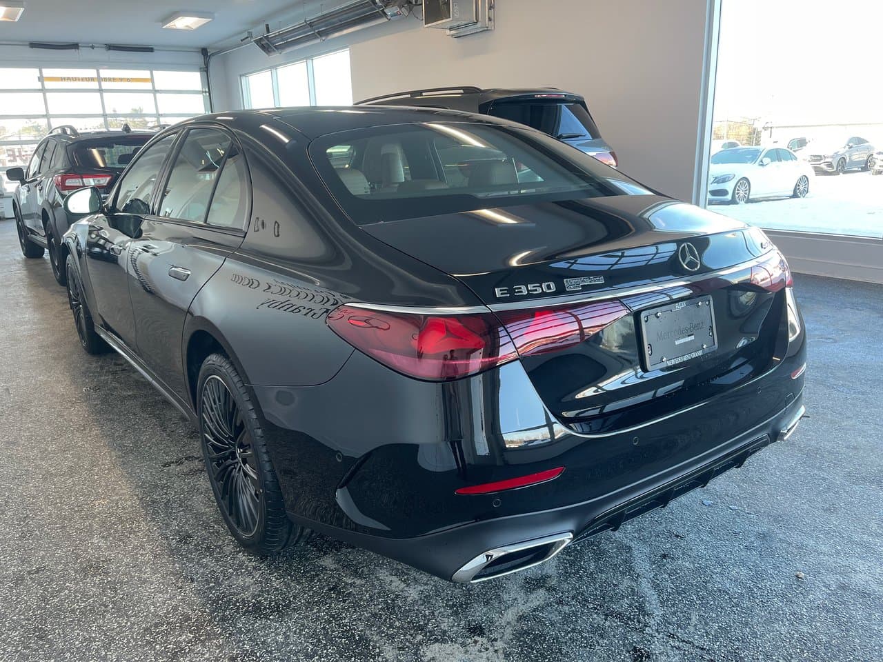 Mercedes-Benz E 350 2026 — photo 8