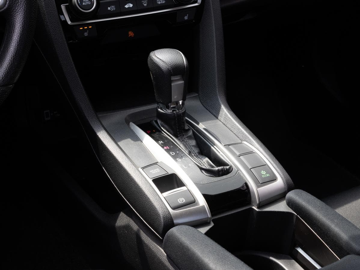 Honda Civic 2018 — photo 21