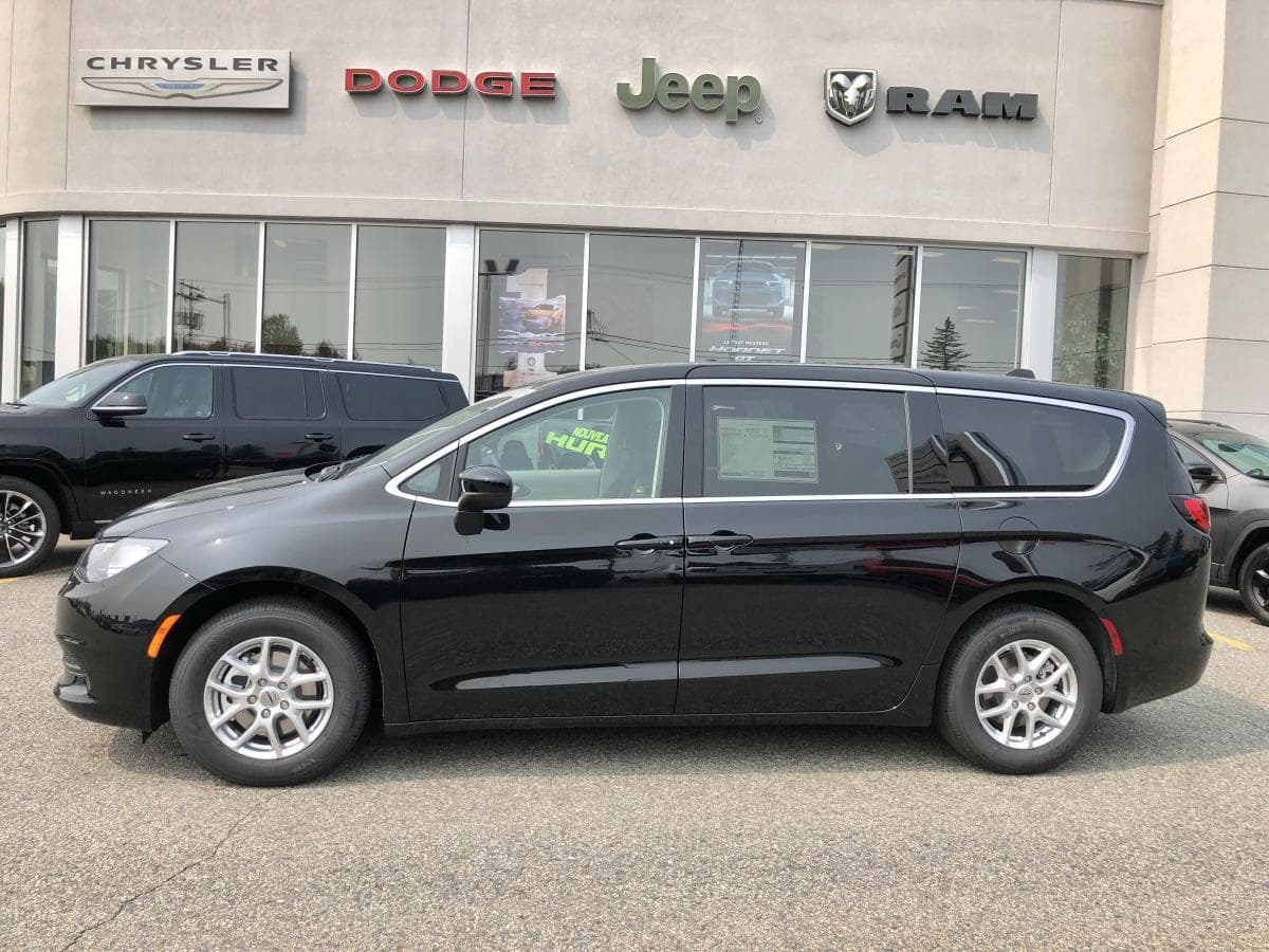 Chrysler Grand Caravan 2024 à vendre à Shawinigan