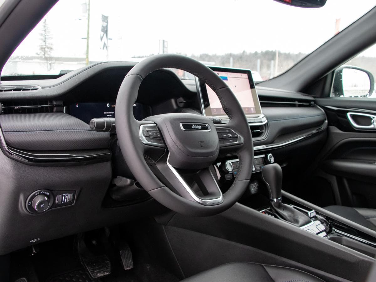 Jeep Compass 2026 — photo 11