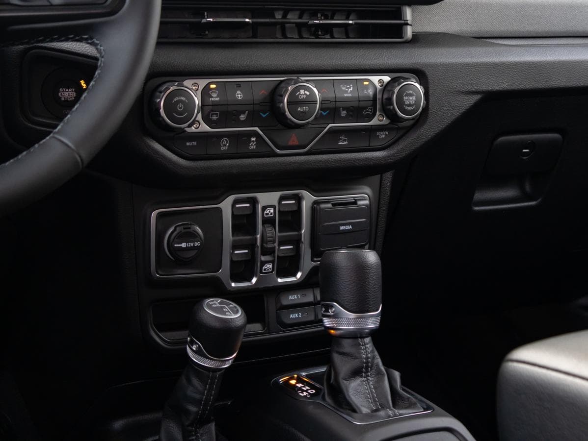 Jeep Wrangler 2026 — photo 14