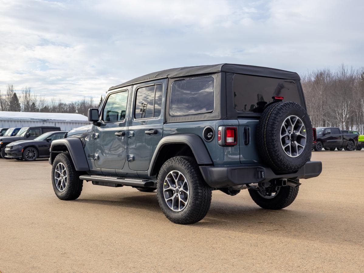 Jeep Wrangler 2026 — photo 6