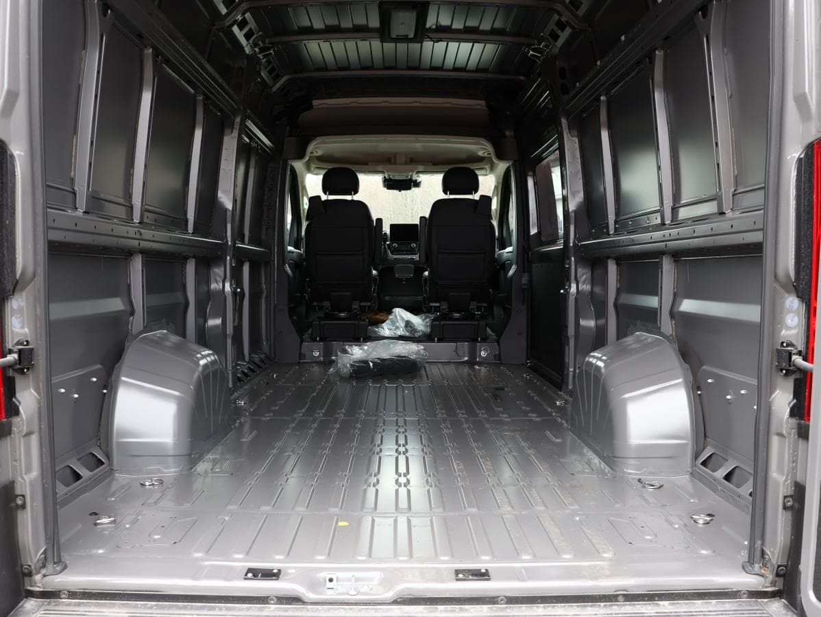 RAM ProMaster 3500 2026 — photo 12