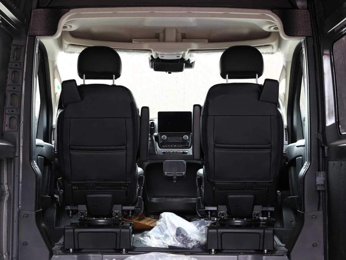 RAM ProMaster 3500 2026 — photo 13