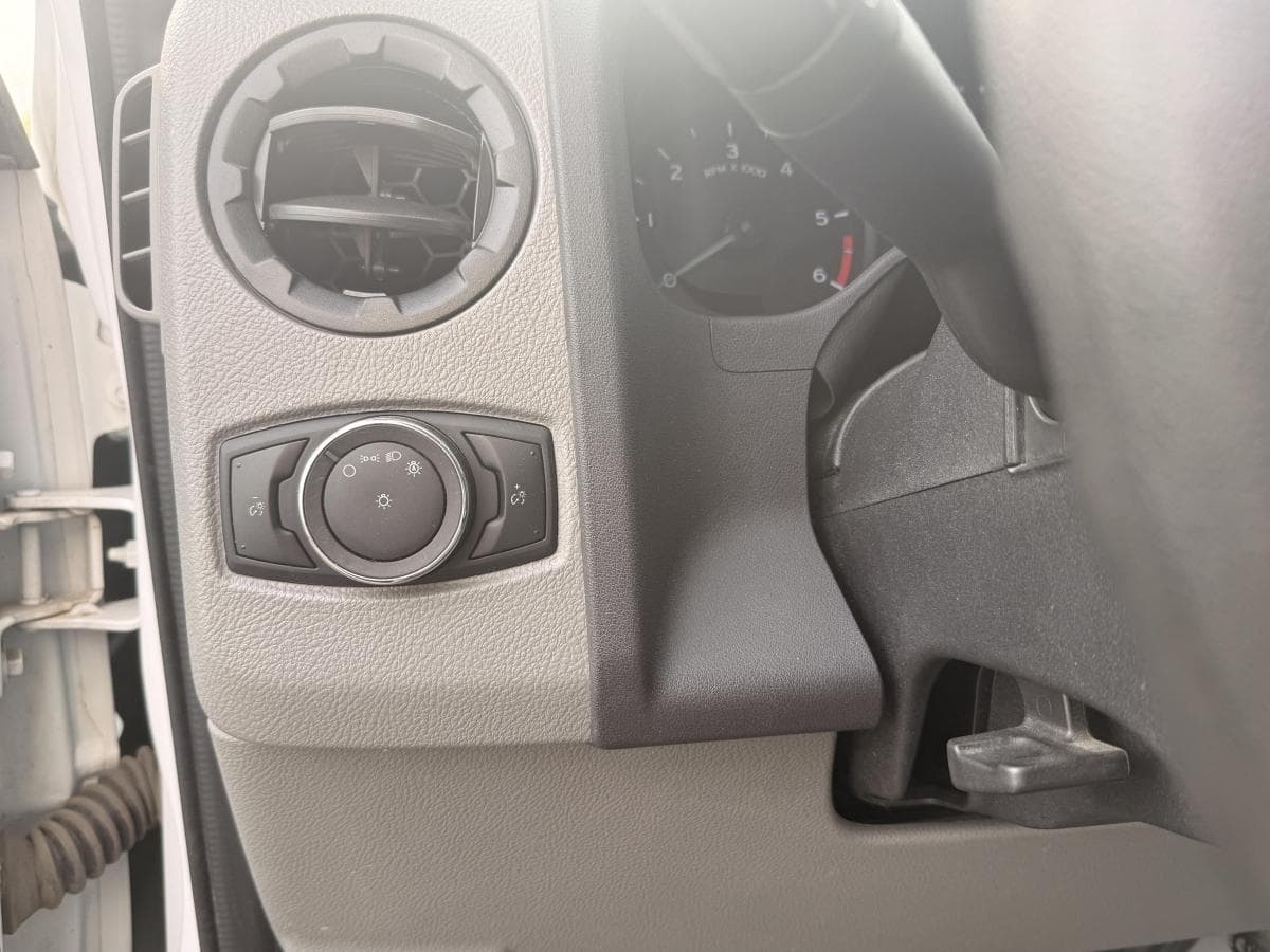 Ford E-series 2021 — photo 19