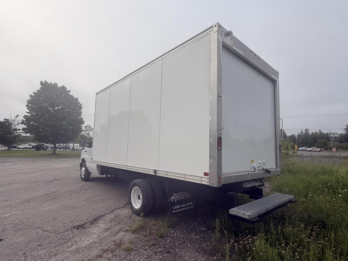 Ford E-series 2022 — photo 6